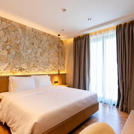 Montis Agroturizëm 4*