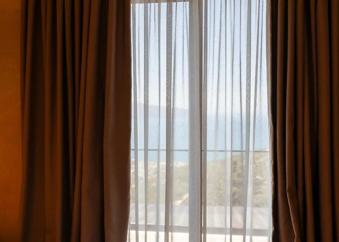 호텔 Montis Agroturizem